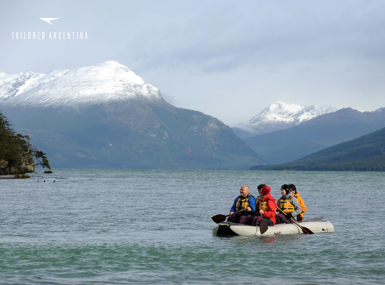 What kind of experiences do you arrange (private tours, exclusive activities, etc.)?